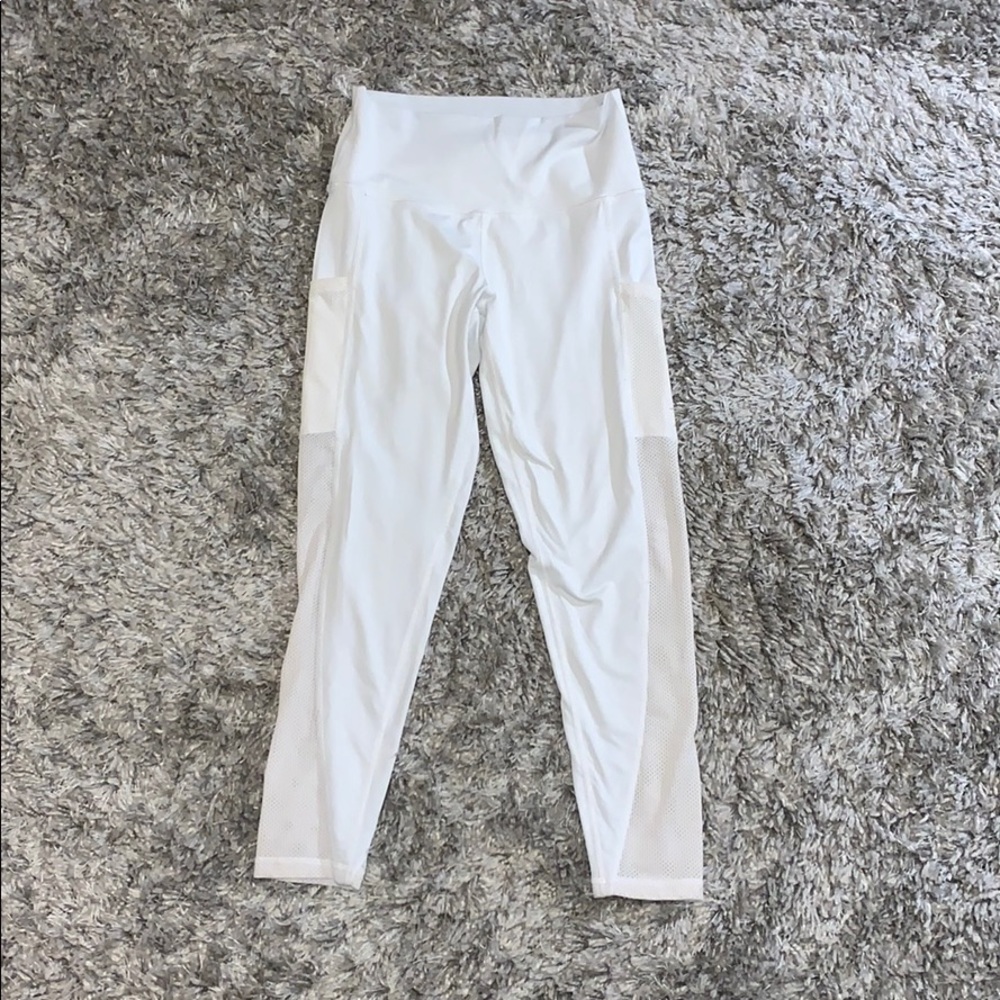 White aerie leggings